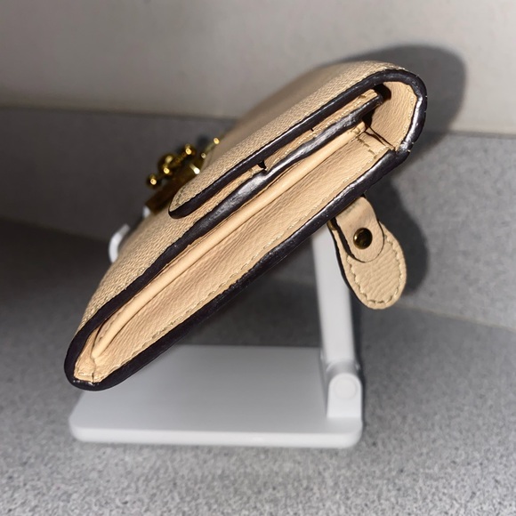 EUC Chloé Elsie Cream Continental Turn-Lock Leather Wallet - Picture 7 of 15